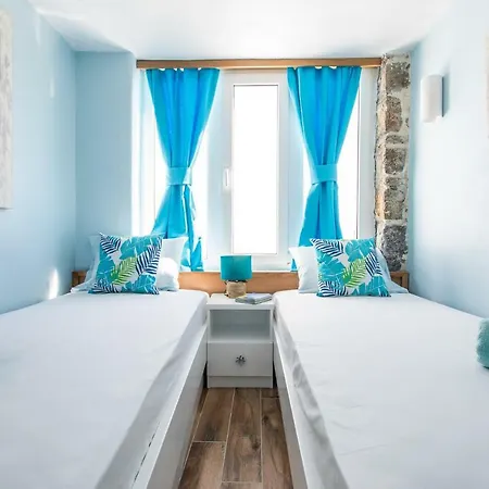 Absolute Blue Ste Houlakia (Mykonos)